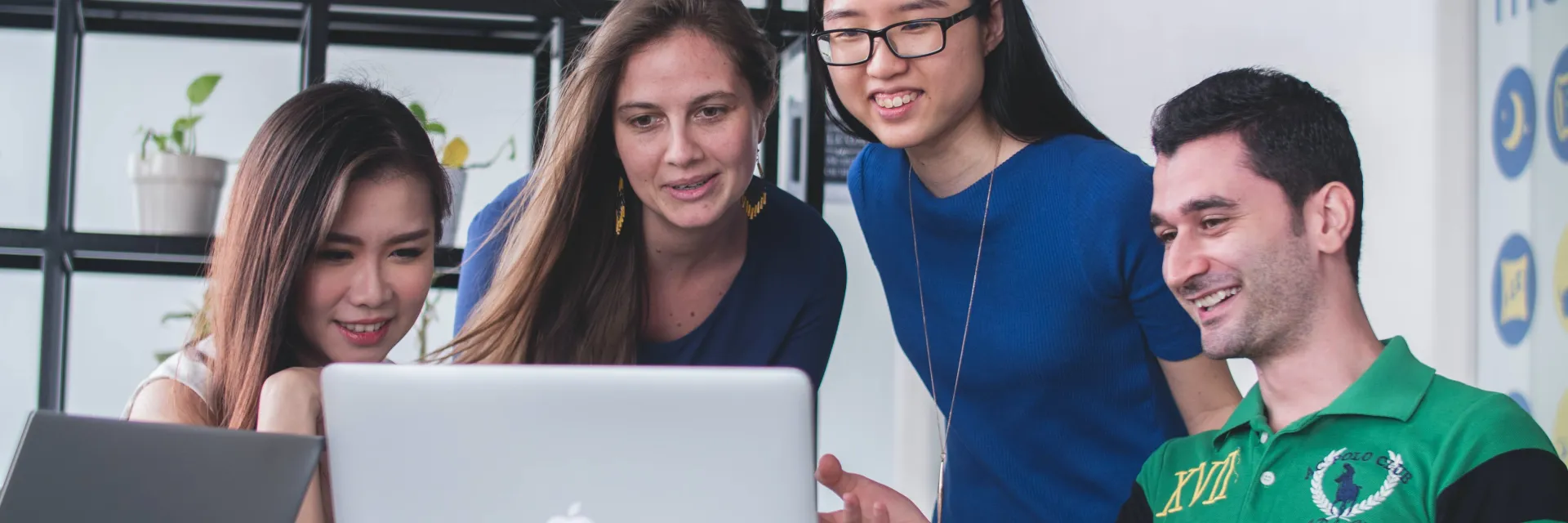 GROUPE ETUDIANTS ORDINATEUR